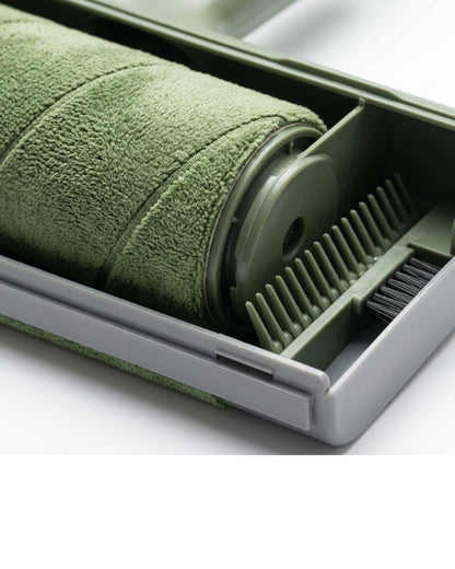 Luupo Reusable Spiral Microfiber Lint Roller with Cassette Moss - Detail view